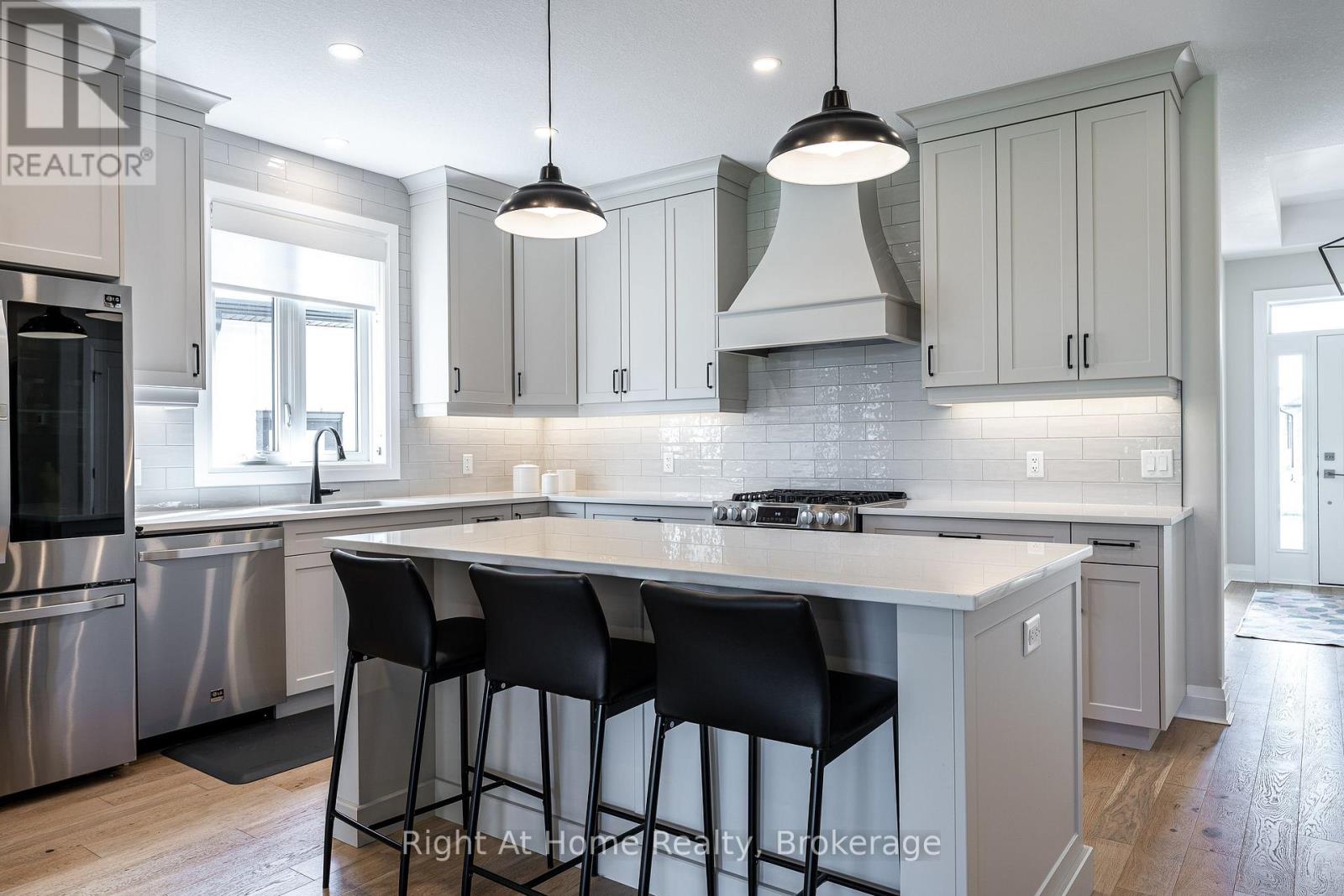 206 ORR STREET - 24