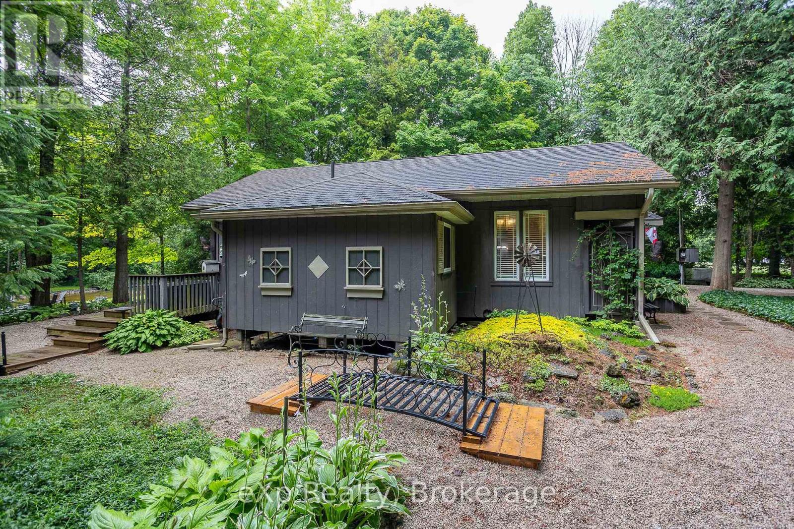 127 PAISLEY DRIVE - 14