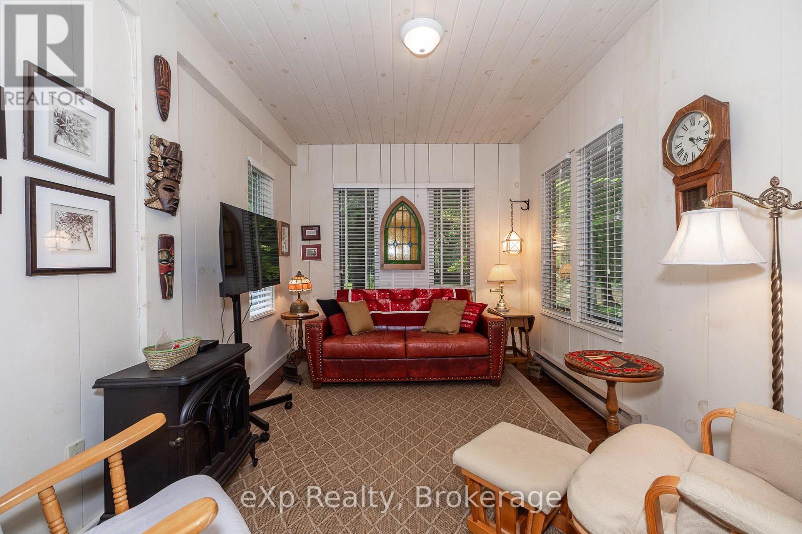 127 PAISLEY DRIVE - 33
