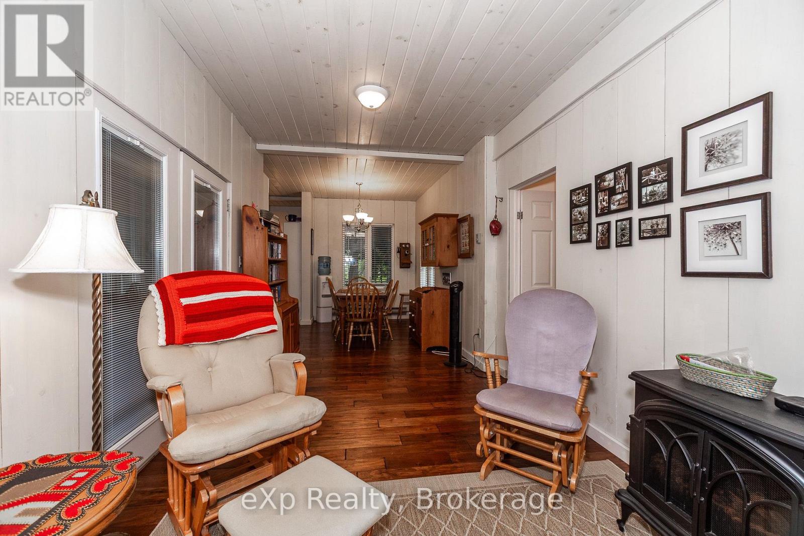 127 PAISLEY DRIVE - 34