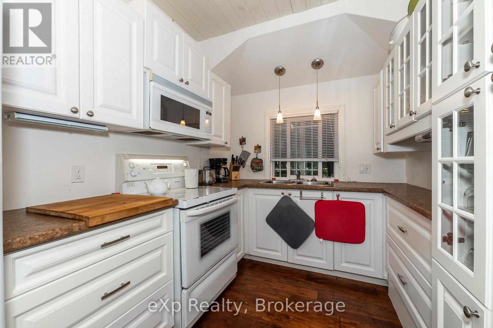 127 PAISLEY DRIVE - 40
