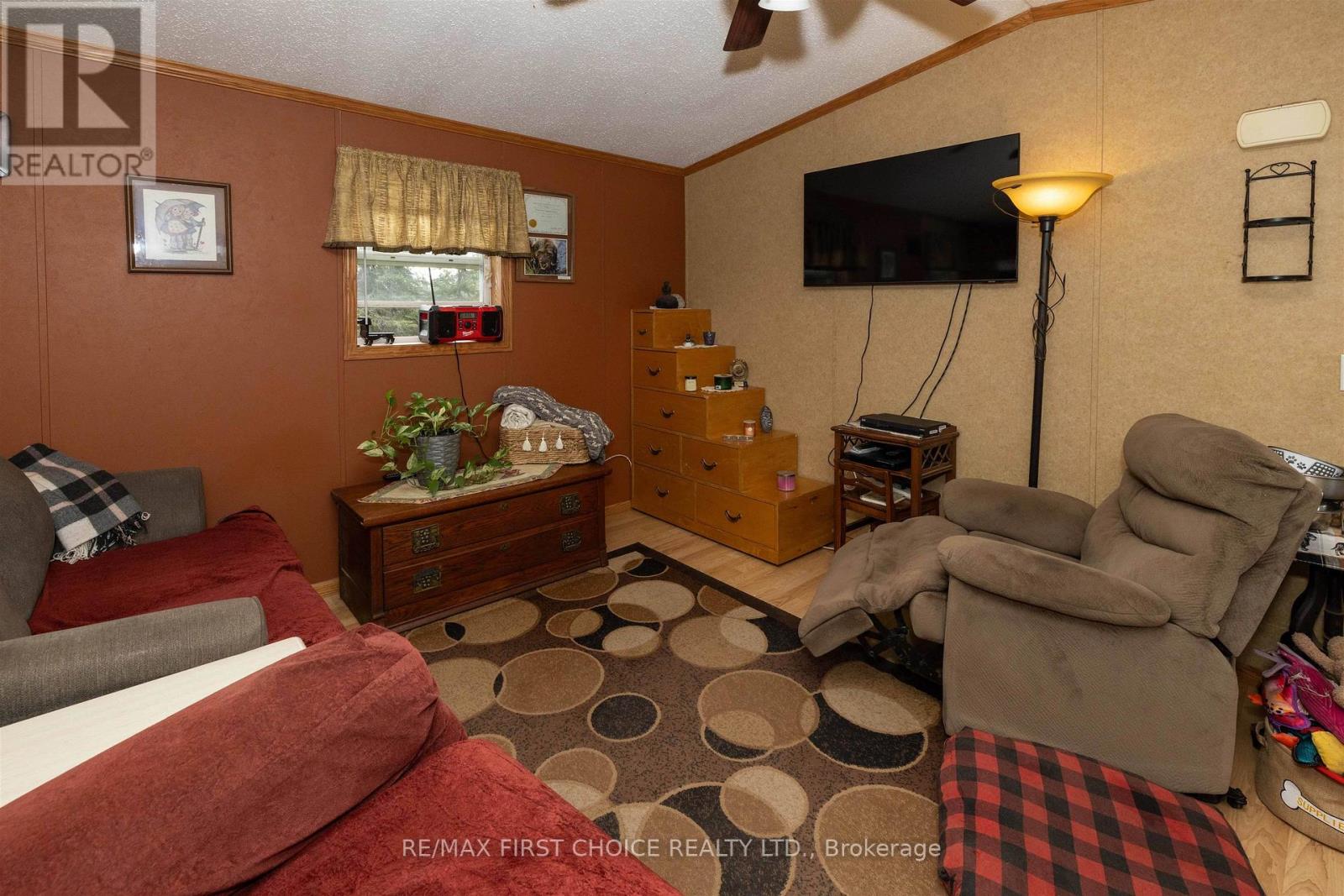 200 CAPTAIN ROAD - 13