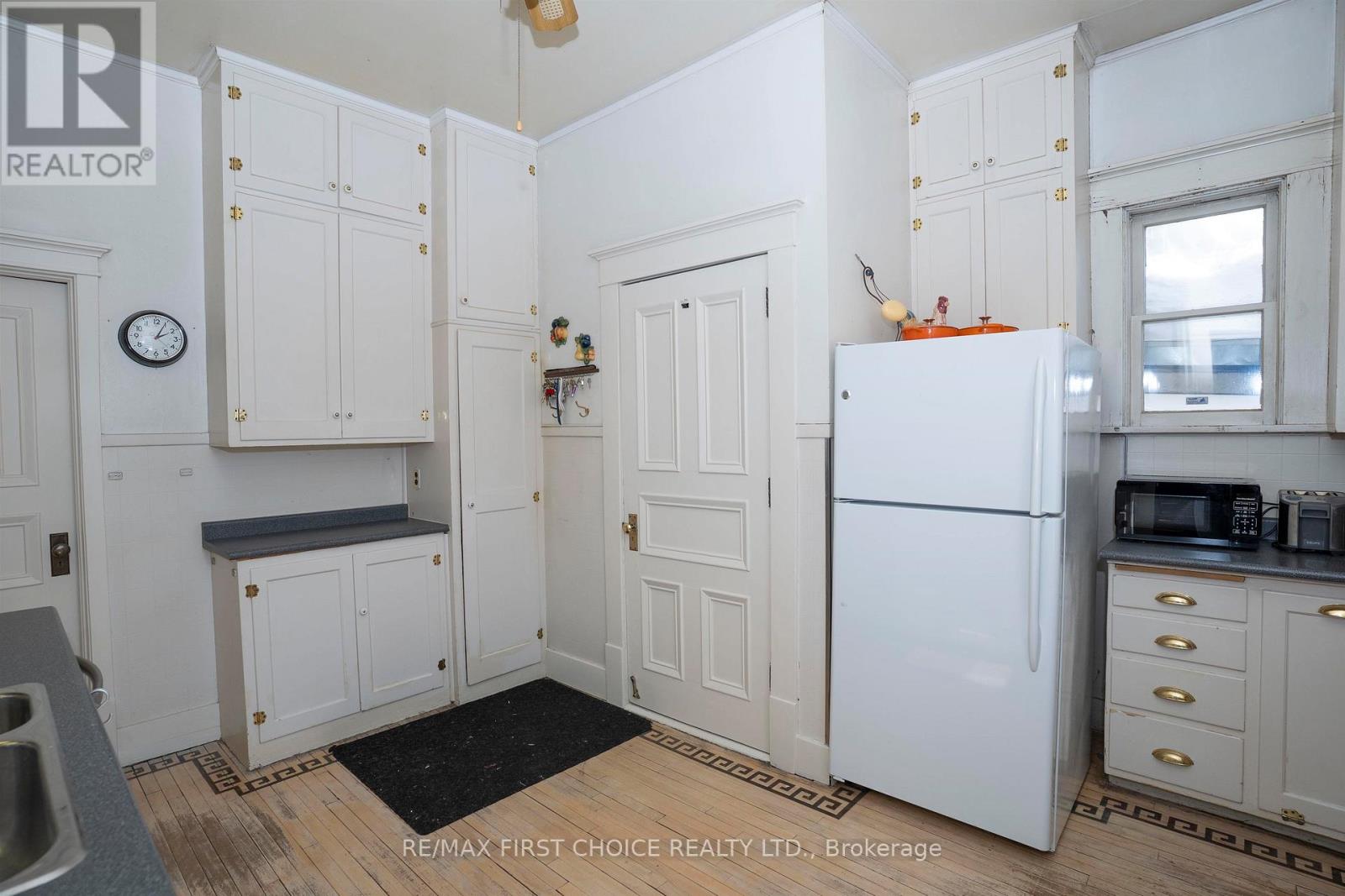 43 SUMMIT AVENUE - Image 26