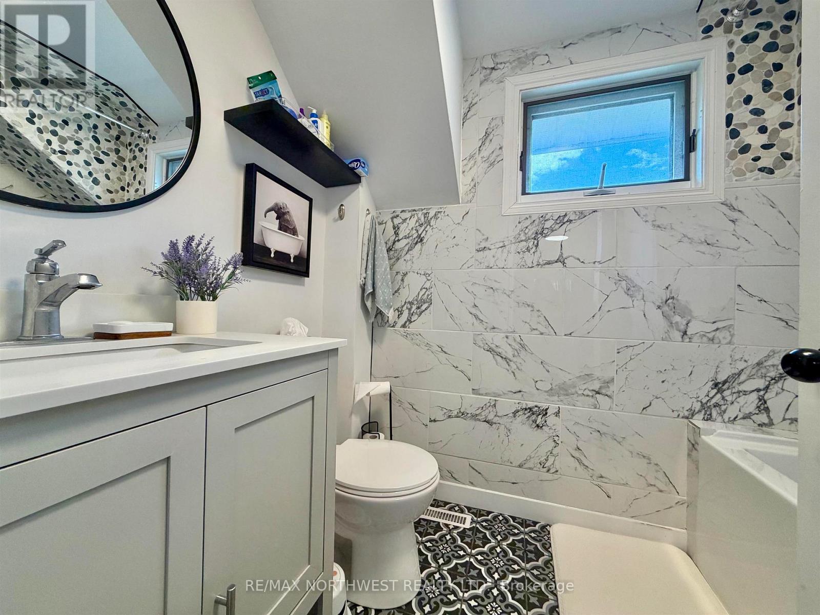 301 BUTLER AVENUE - 14