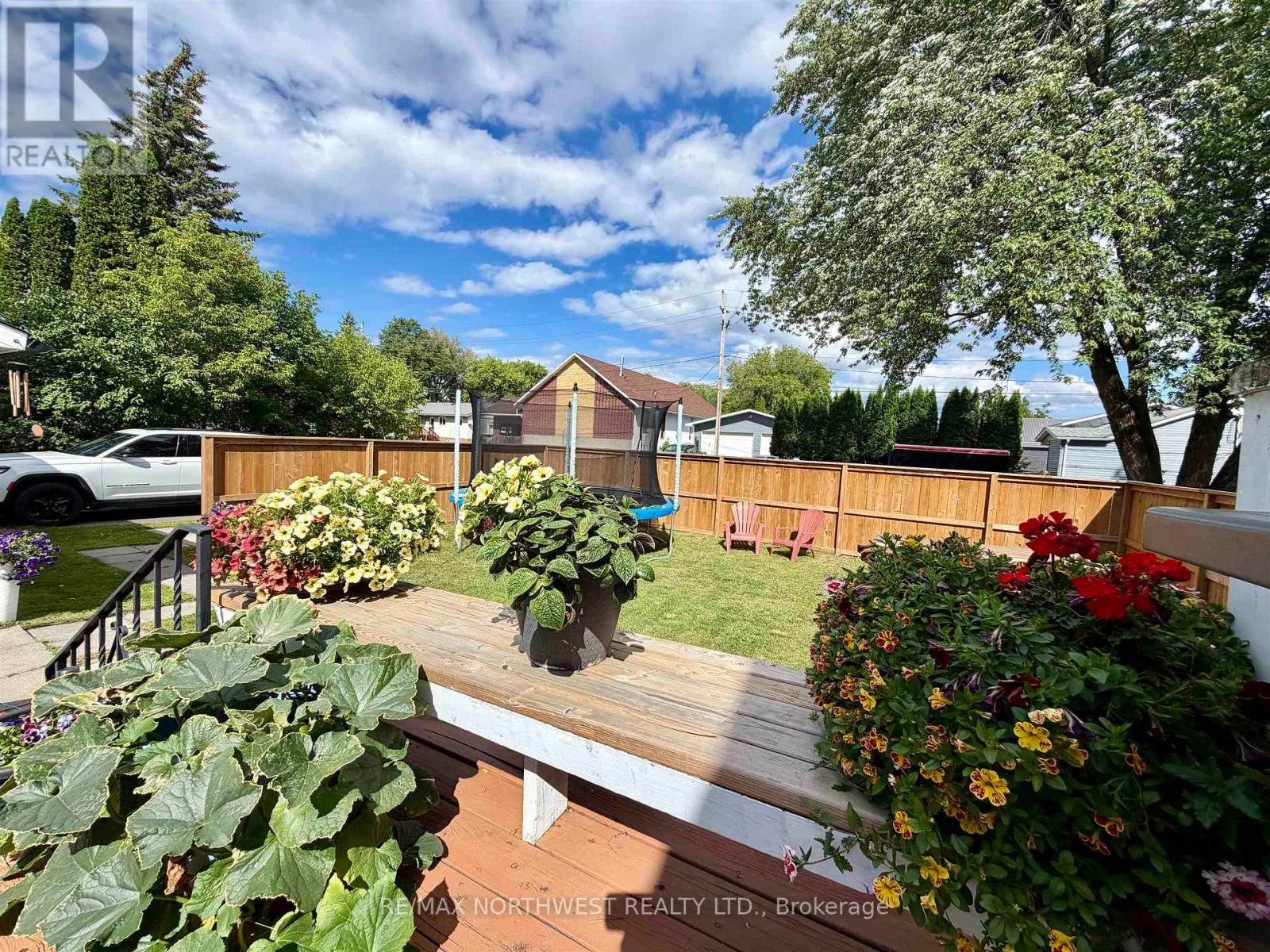 301 BUTLER AVENUE - Image 25
