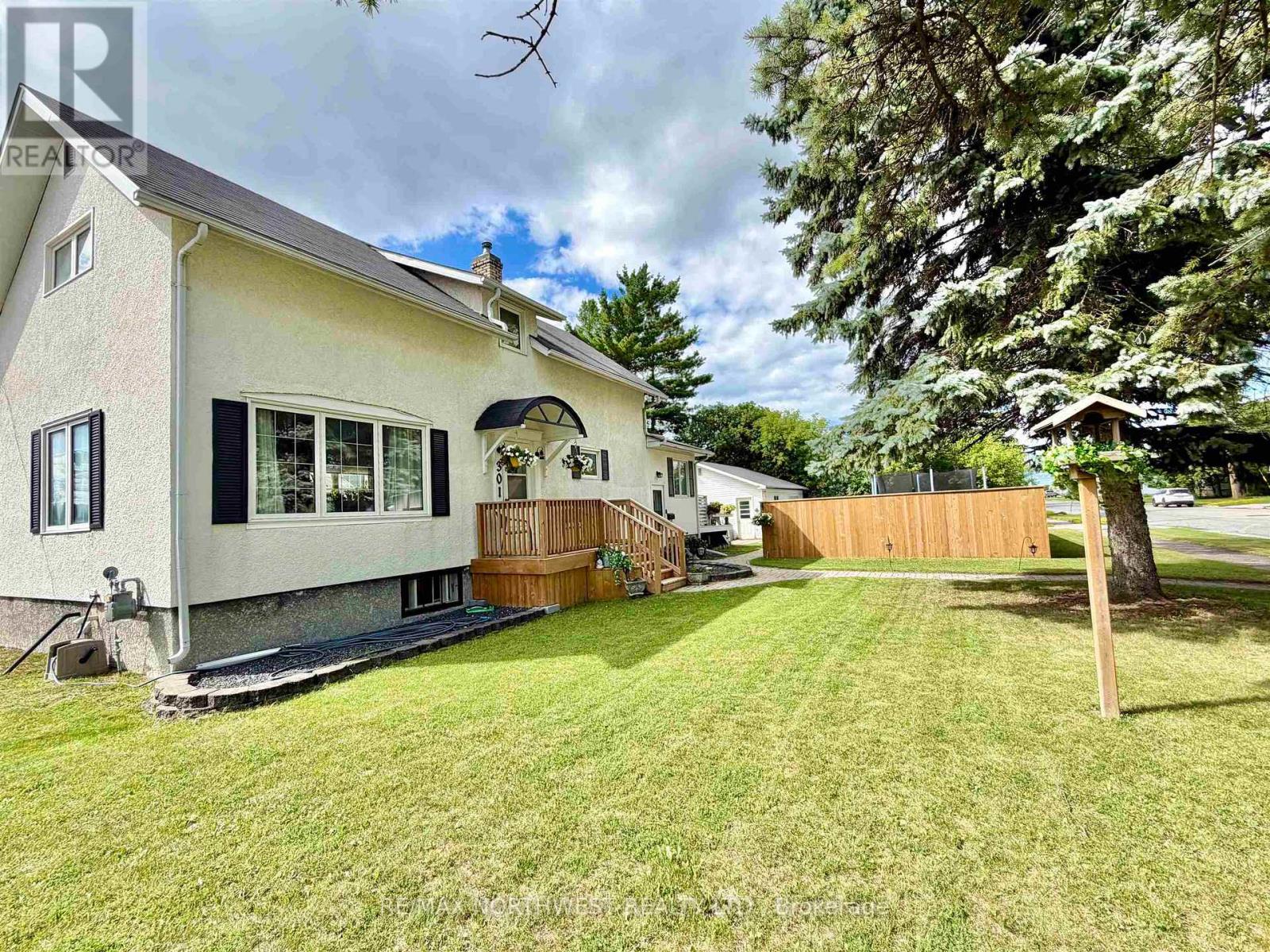 301 BUTLER AVENUE - Image 31