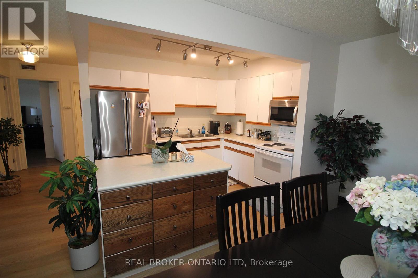 #320 500 TOLEDO STREET - Image 5