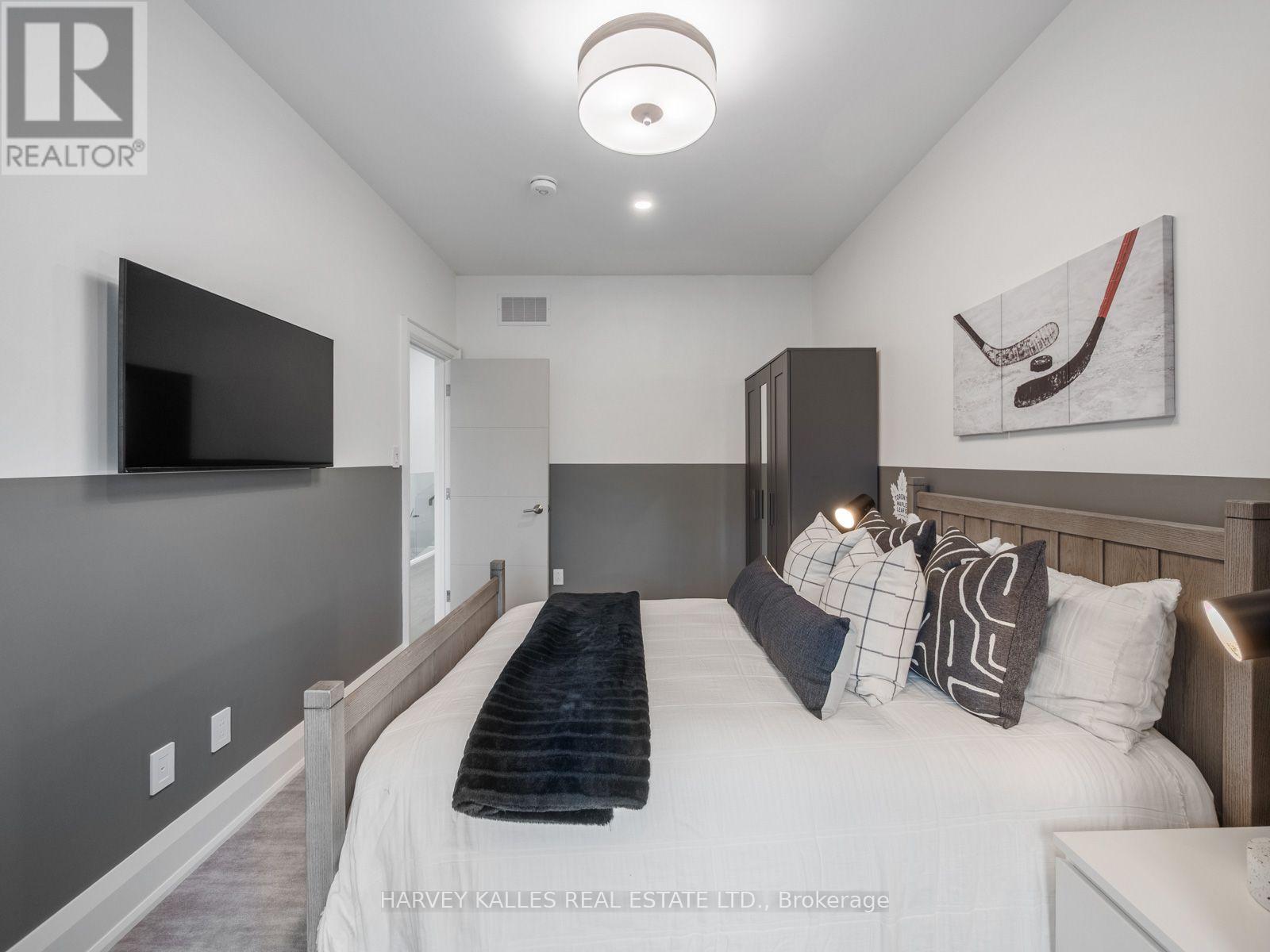 381 GLENHOLME AVENUE - Image 35
