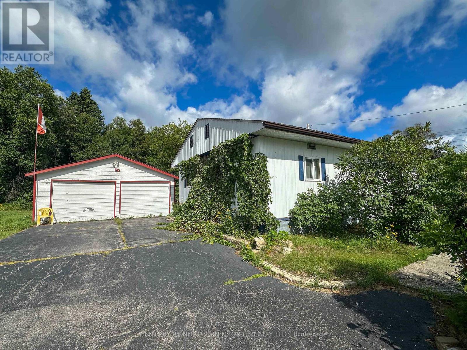 27 ASPEN STREET - 12