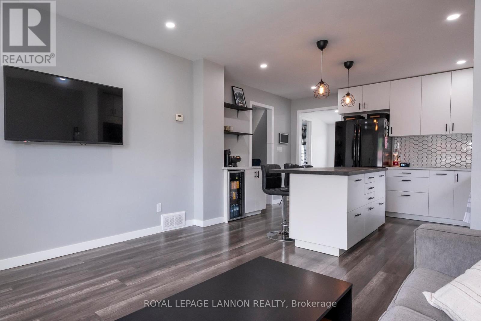 825 NEWPORT AVENUE - 6