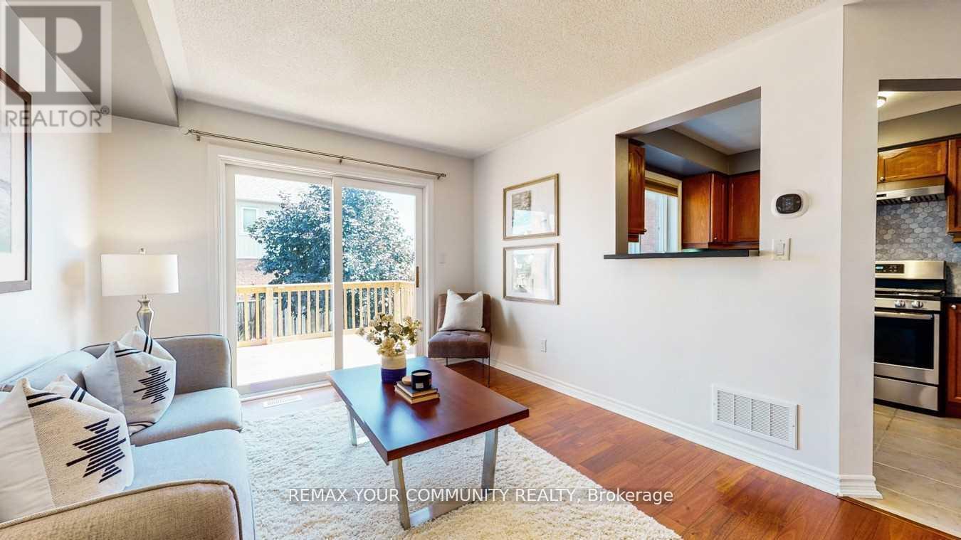 143 CORNISH DRIVE E - 3