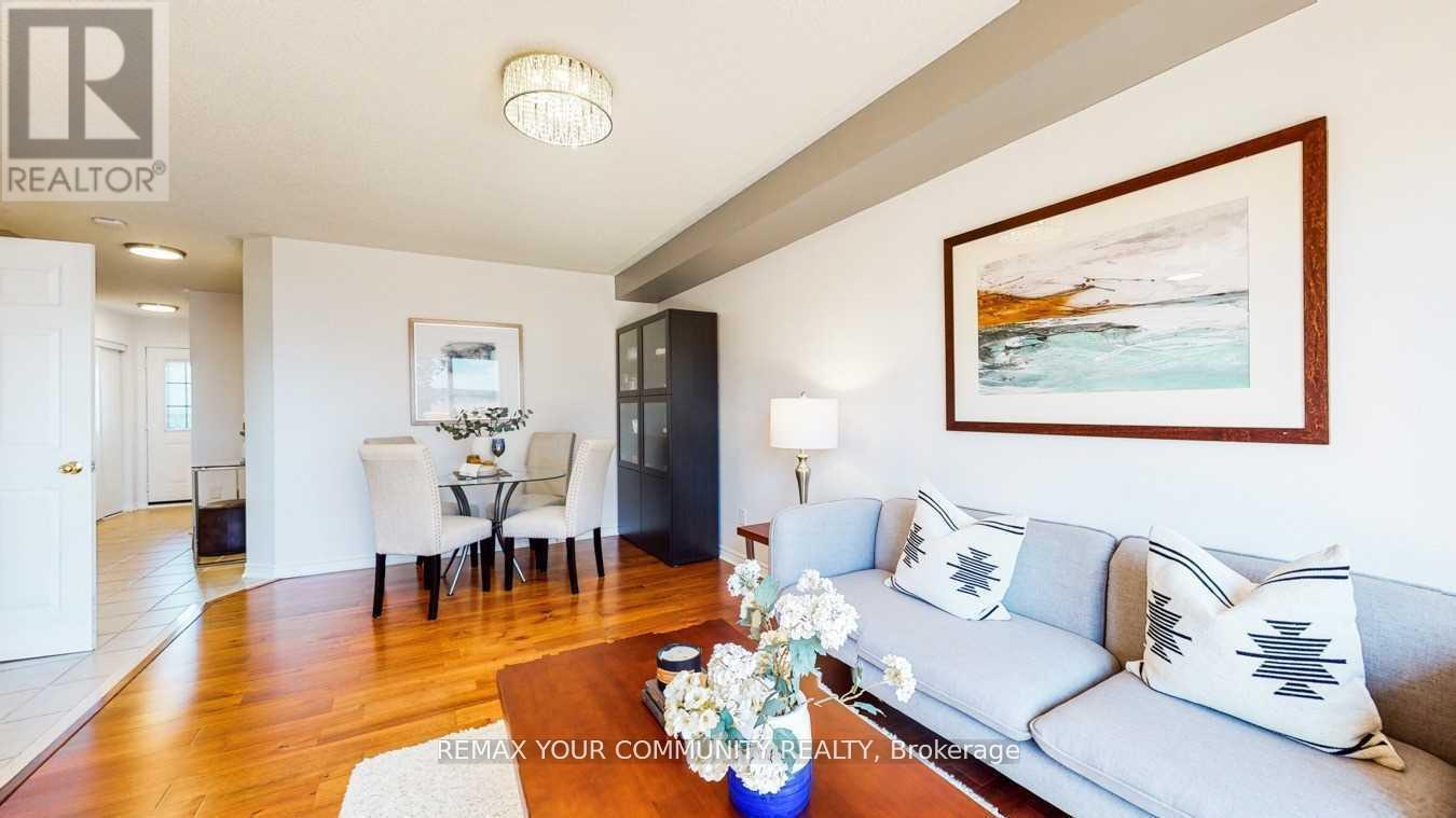 143 CORNISH DRIVE E - 4