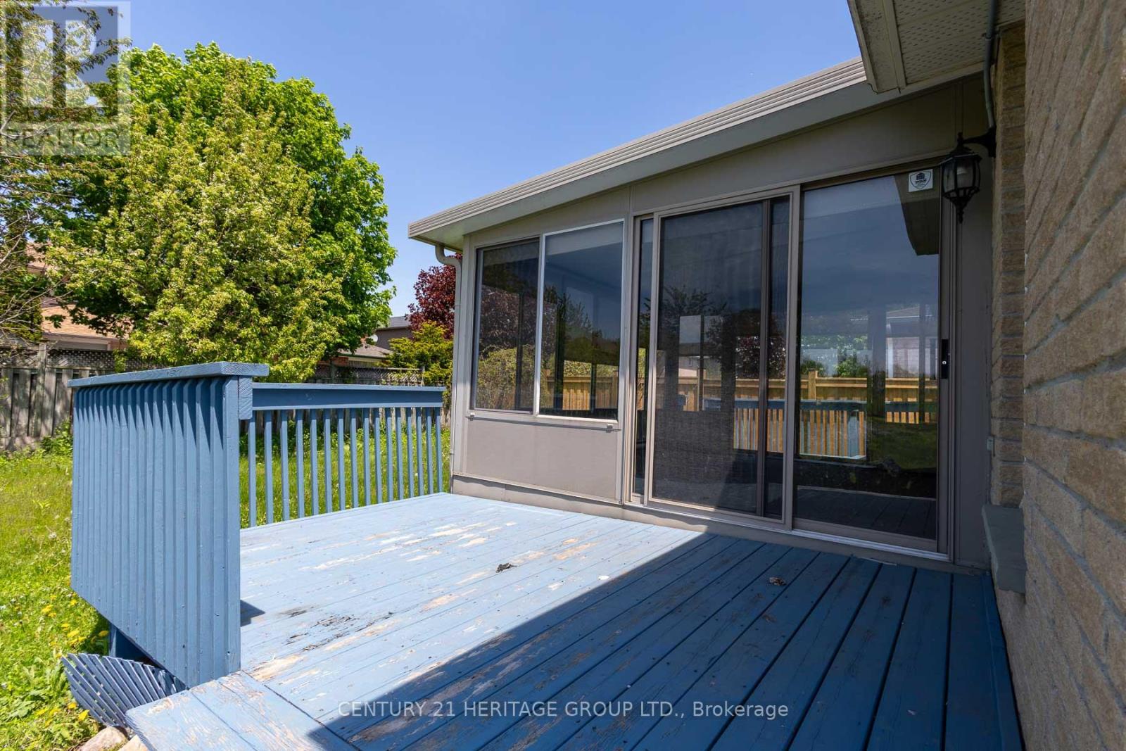 305 SANDRINGHAM DRIVE - Image 6