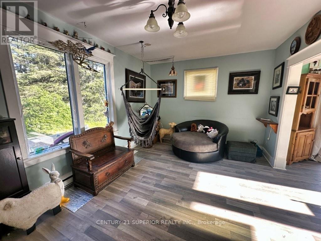 353 SPRING CREEK DRIVE - Image 10