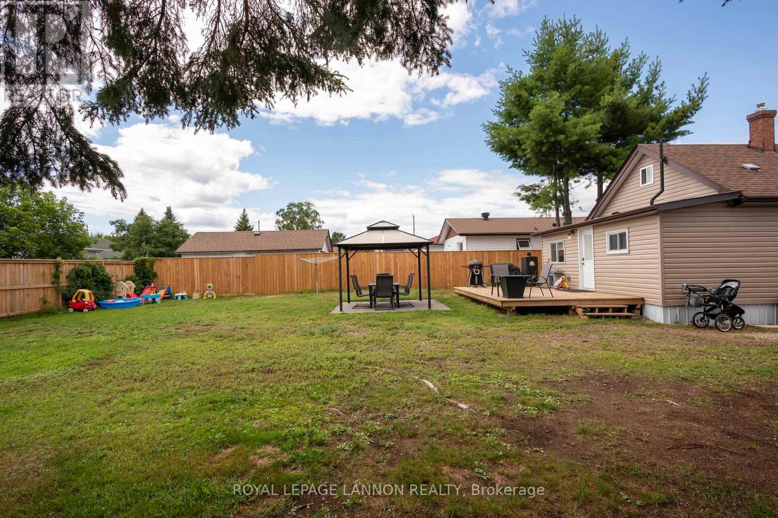 825 NEWPORT AVENUE - 2