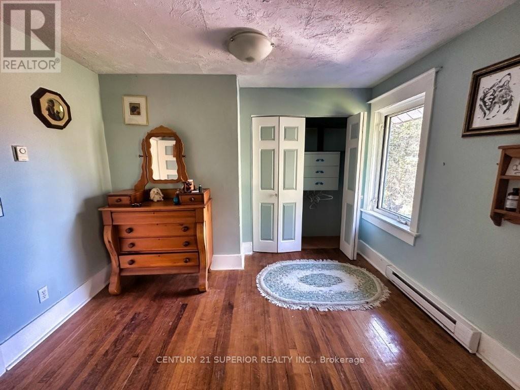 353 SPRING CREEK DRIVE - Image 32
