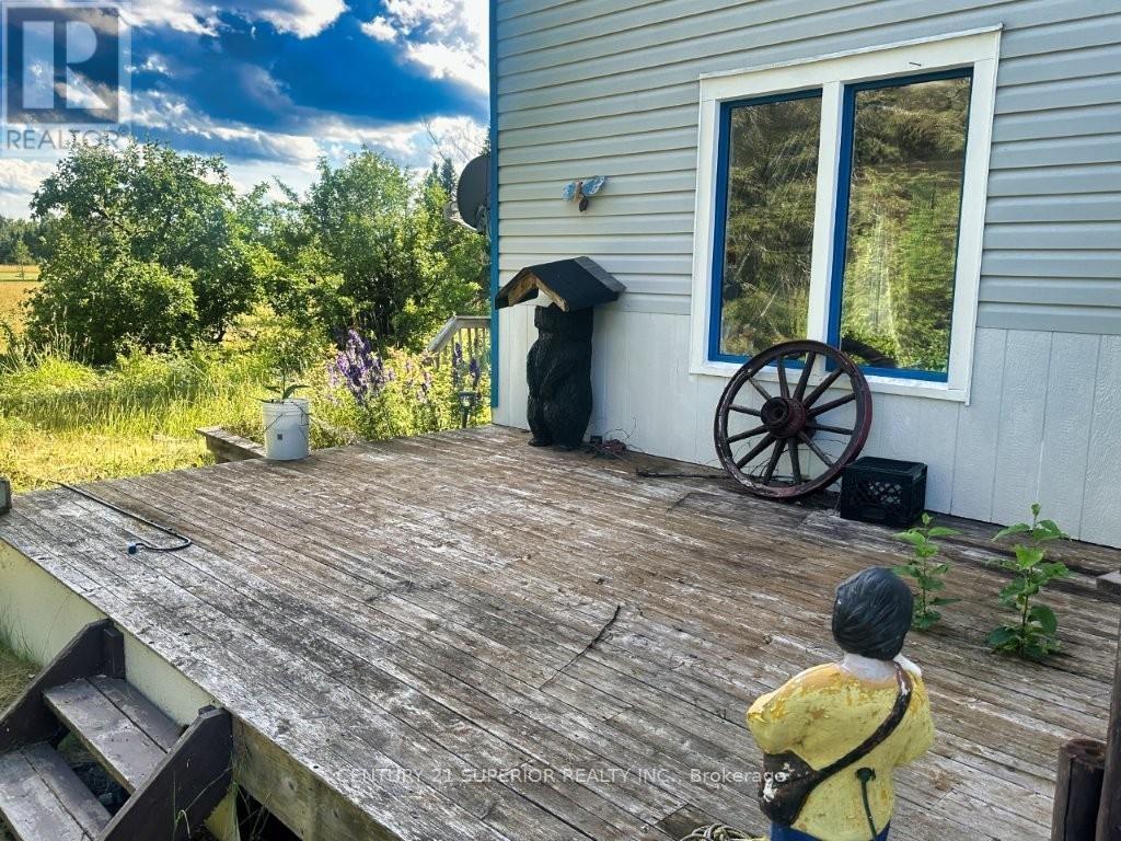 353 SPRING CREEK DRIVE - 8