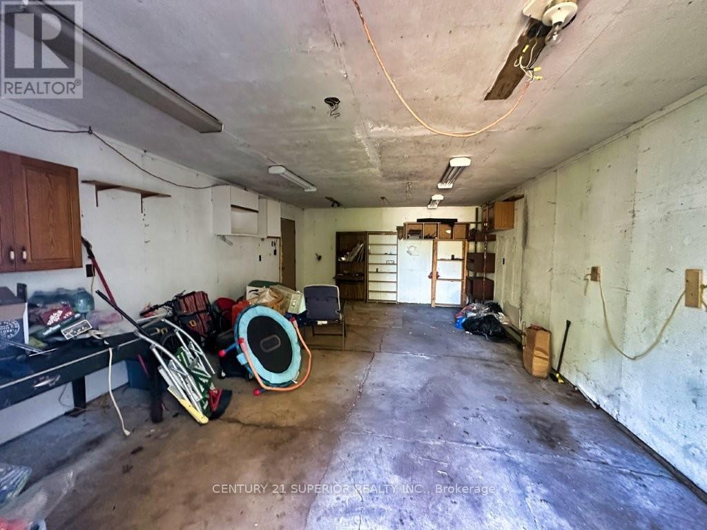 353 SPRING CREEK DRIVE - Image 47