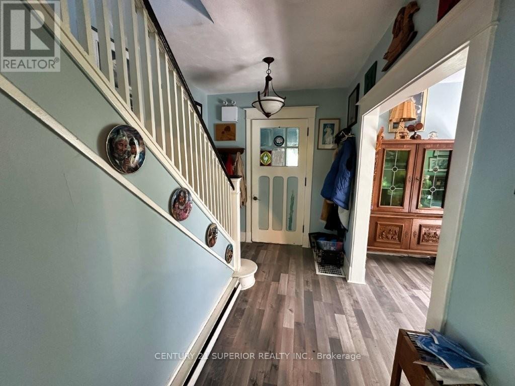 353 SPRING CREEK DRIVE - 9