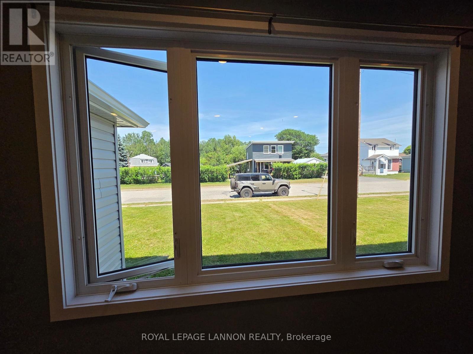 78 TIMMINS STREET - Image 29