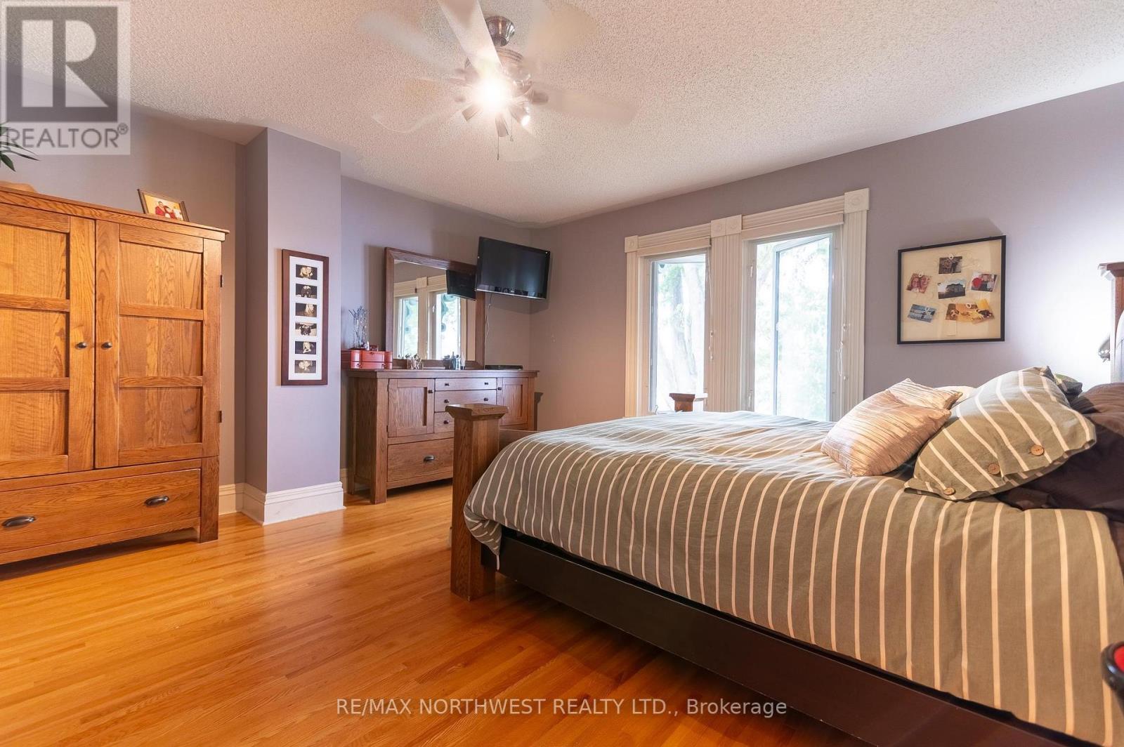 3 SYLVAN STREET - 15