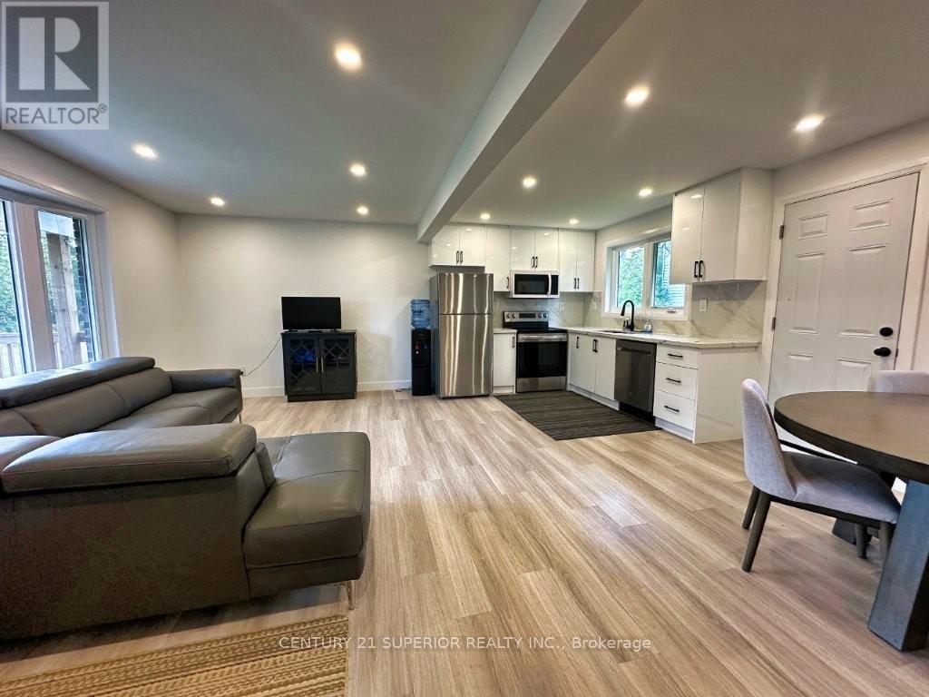 64 PARKWAY PLACE - 12