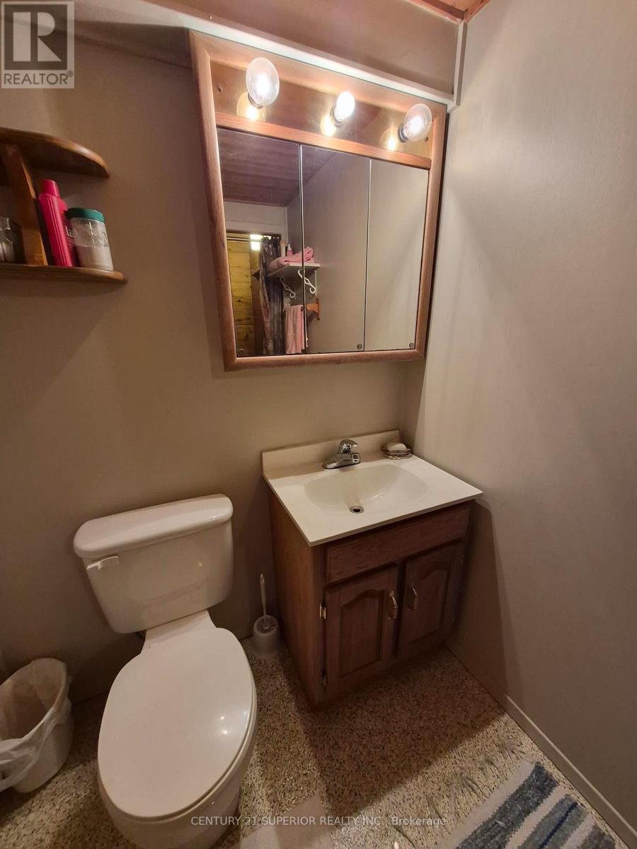 1 LAURIER AVE - Image 33