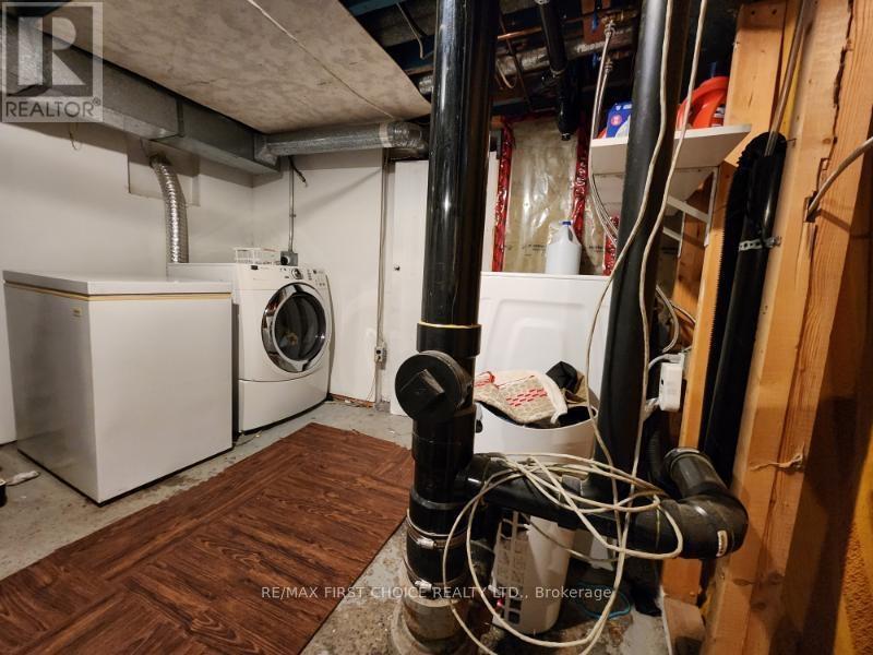587 TUPPER STREET - 21