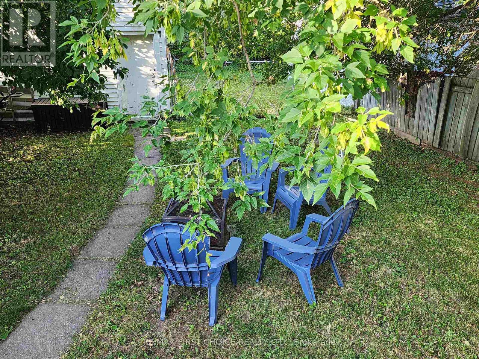 587 TUPPER STREET - 5