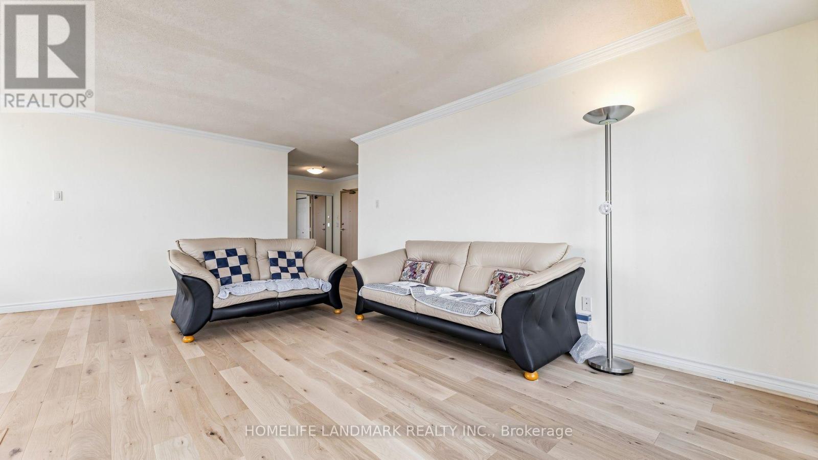 #913 7805 BAYVIEW AVENUE - Image 17