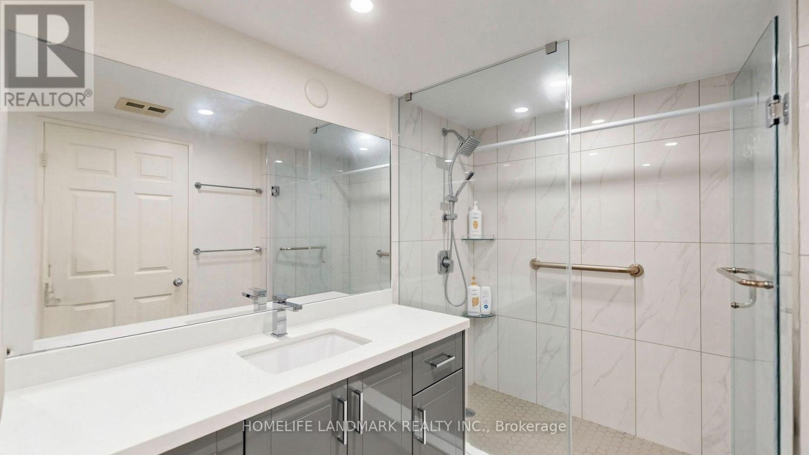 #913 7805 BAYVIEW AVENUE - Image 28
