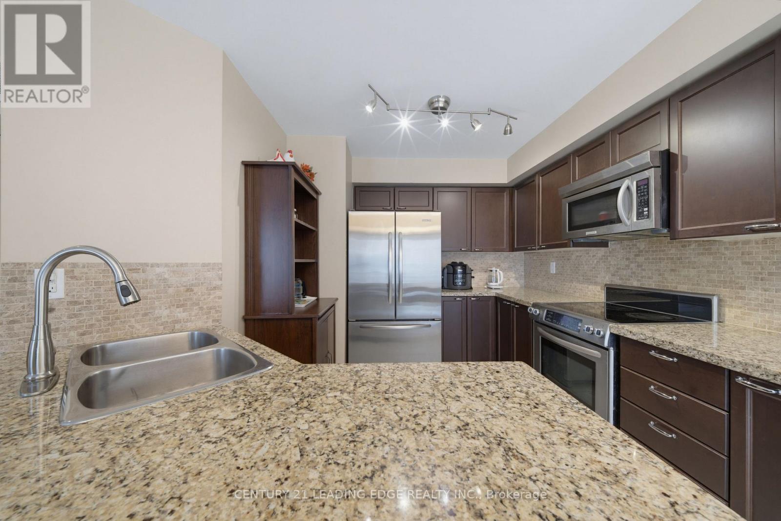 2179 BUR OAK AVENUE - Image 21