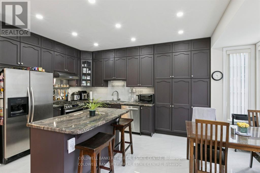 768 MILLARD STREET E - Image 12