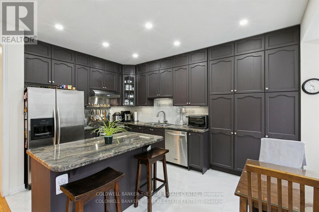 768 MILLARD STREET E - Image 13