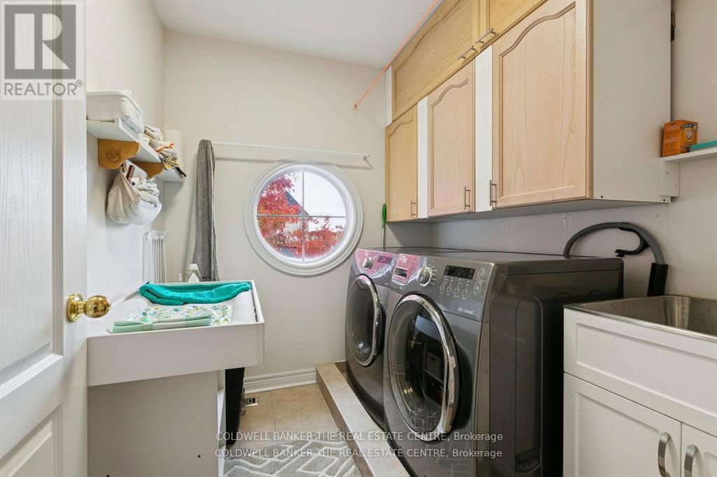 768 MILLARD STREET E - 24
