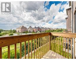 240 Elyse Court, Aurora, ON L4G2C9 Photo 18