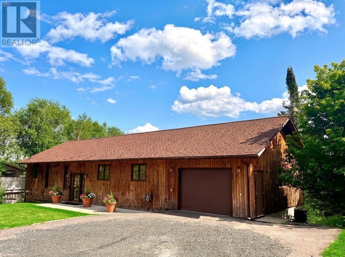 59 DONBROCK DRIVE - 2