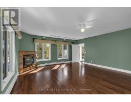 49 Lakeshore Road E, Oro Medonte, ON L0L2E0 Photo 18