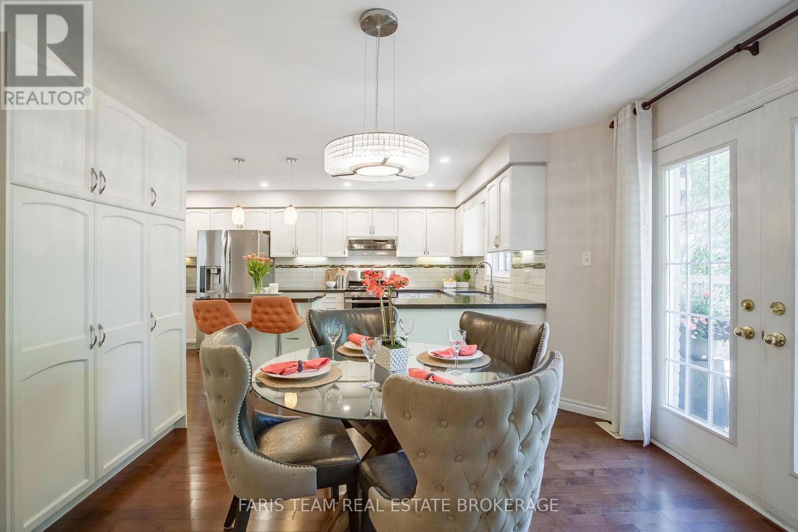 46 BELL STREET - 11