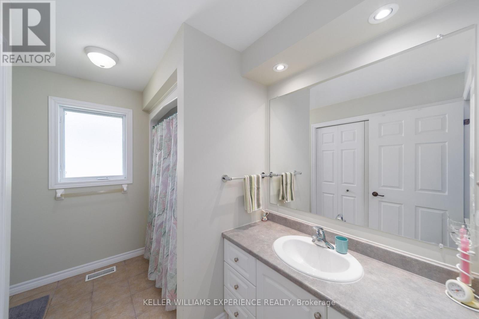 6 VIRGINIA AVENUE - 8