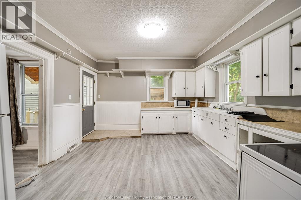 211 CAMERON - Image 16