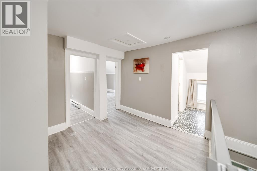 211 CAMERON - 19