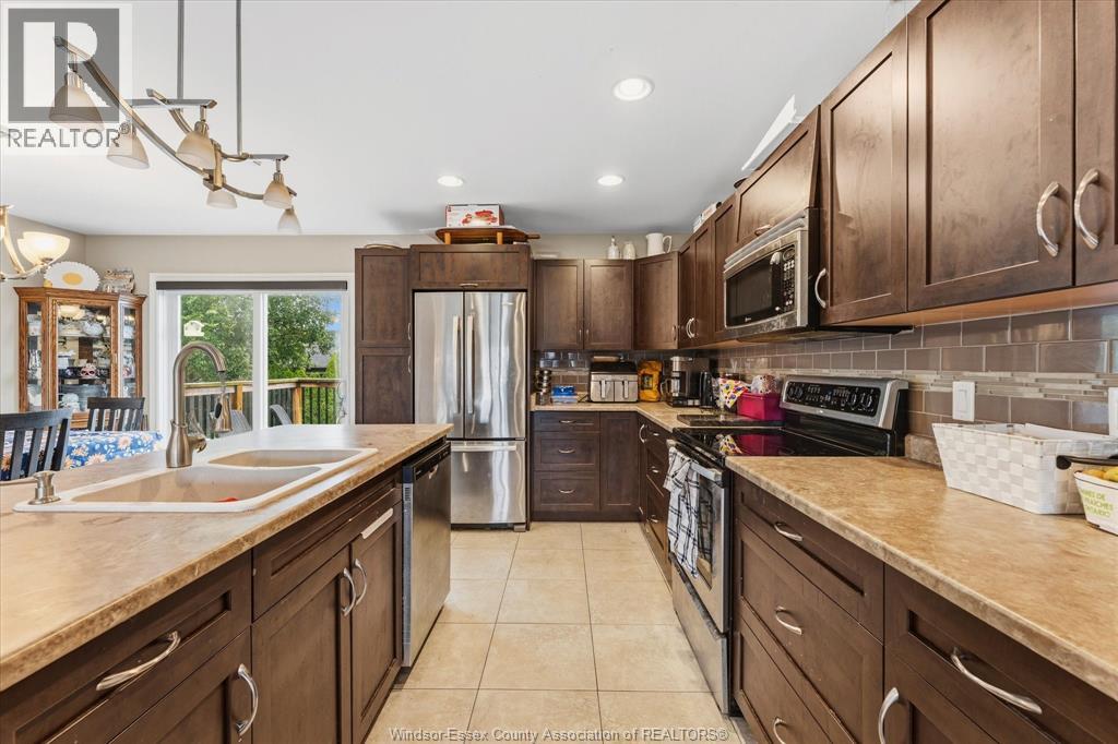 341 PIROLI CRESCENT - 12