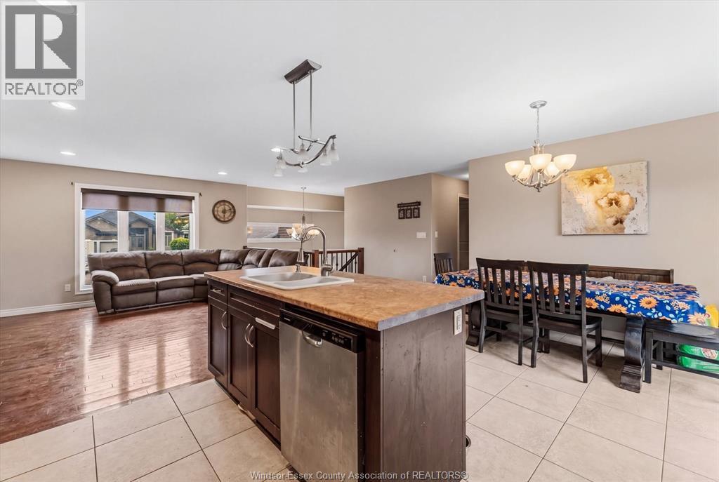 341 PIROLI CRESCENT - 14