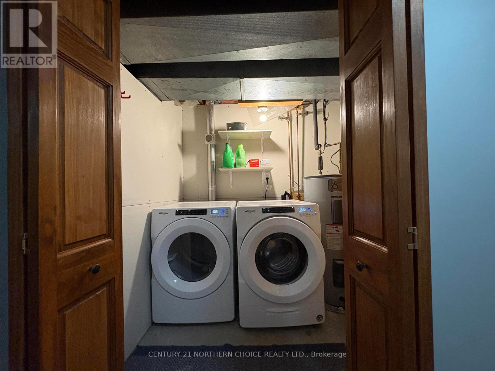628 SECOND STREET E - 30
