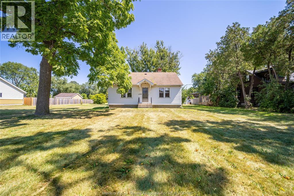 4262 HOWARD PLACE - 1