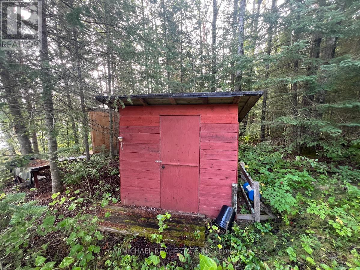 0 CLAY LAKE - Image 24