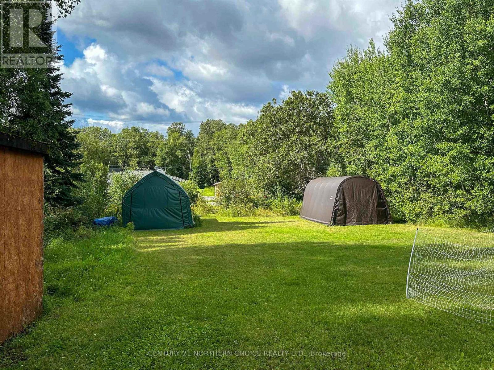 1261 HIGHWAY 105 - 26
