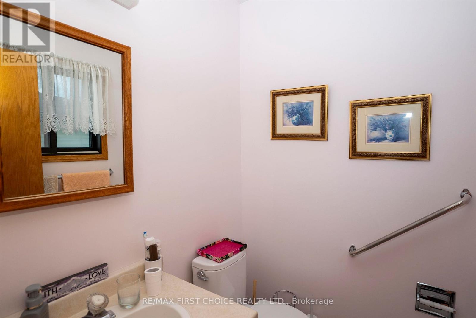 224 LONDON DRIVE - Image 12