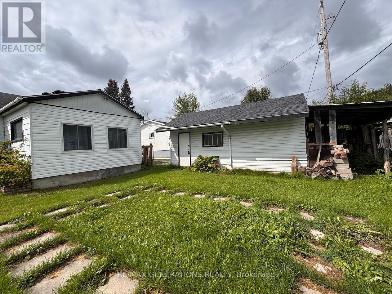 15 FALCON AVENUE - 38